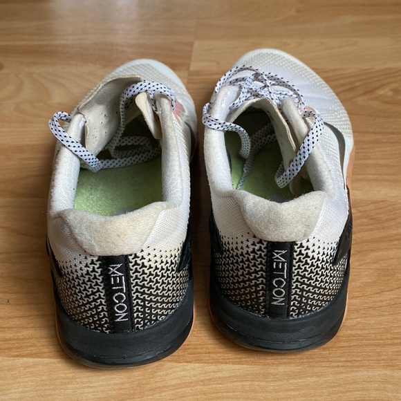 RARE NIKE METCON 4 SIZE 9 - 924593-100 WOMENS White/Nude Polka Dot Laces - Picture 2 of 8